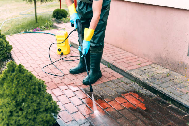 Best Deck Pressure Washing  in Centerville, MN